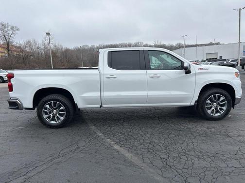 Summit White 2026 Chevrolet Silverado 1500 LT