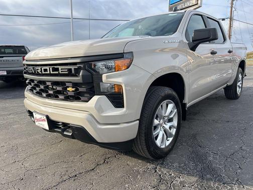 2026 Chevrolet Silverado 1500 Custom