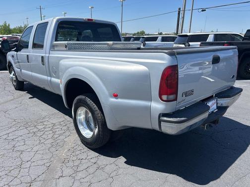 Silver Clearcoat Metallic 2000 Ford F-350 XLT