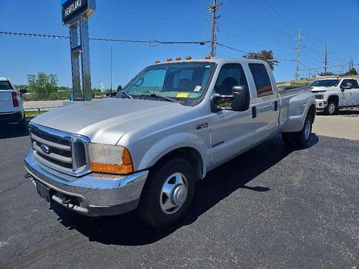 Silver Clearcoat Metallic 2000 Ford F-350 XLT