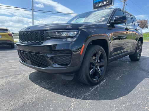 2022 Jeep Grand Cherokee Altitude