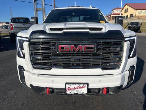 2024 GMC Sierra 2500 AT4