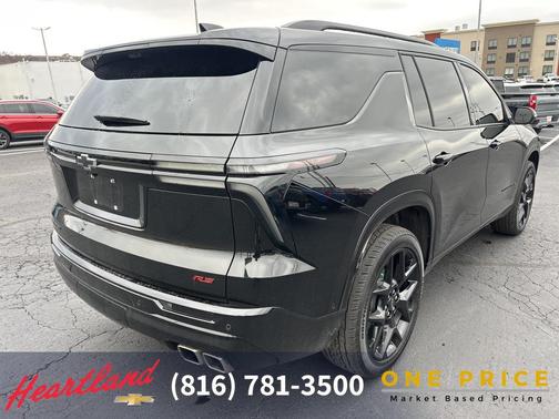 2025 Chevrolet Traverse RS