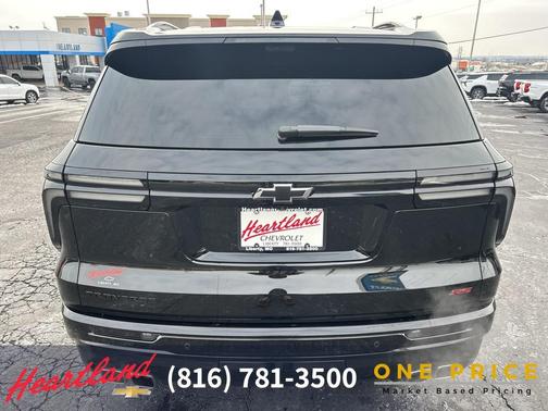 2025 Chevrolet Traverse RS