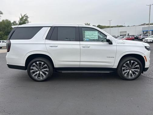 2025 Chevrolet Tahoe 4WD High Country