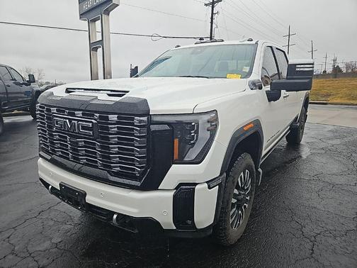 2025 GMC Sierra 3500 Denali