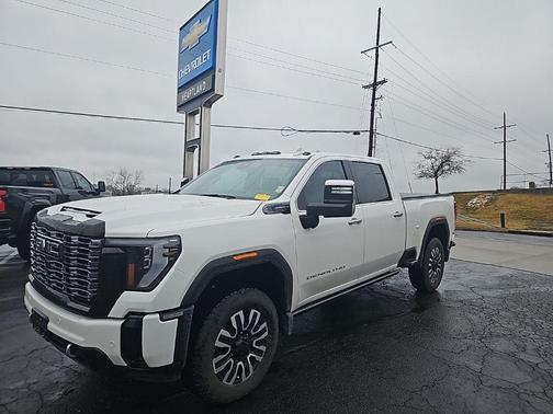 2025 GMC Sierra 3500 Denali