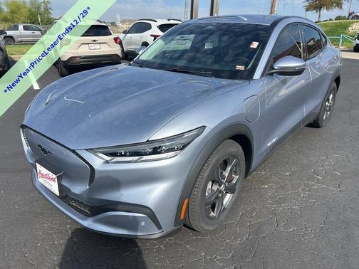 2022 Ford Mustang Mach-E Select