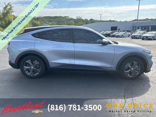 2022 Ford Mustang Mach-E Select