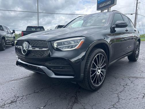Black 2022 Mercedes-Benz GLC 300 Base 4MATIC