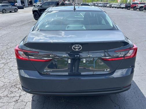 UNDERGROUND 2026 Toyota Camry LE