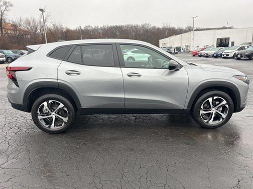 2024 Chevrolet Trax FWD 1RS