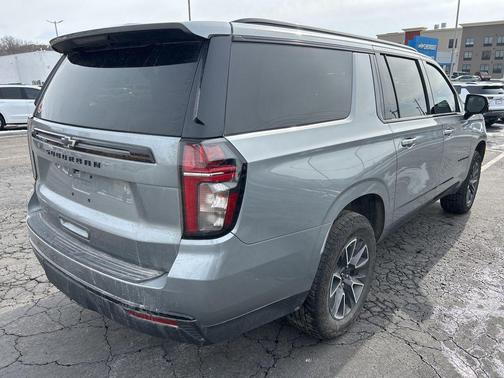 2024 Chevrolet Suburban 4WD Z71