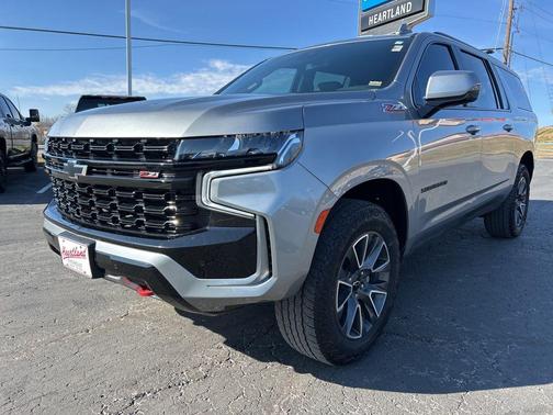 2024 Chevrolet Suburban 4WD Z71