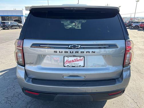 2024 Chevrolet Suburban 4WD Z71