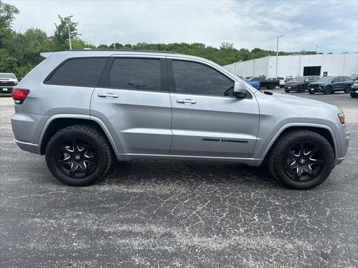 2020 Jeep Grand Cherokee Altitude