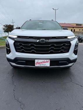 Summit White 2026 Chevrolet Equinox LT
