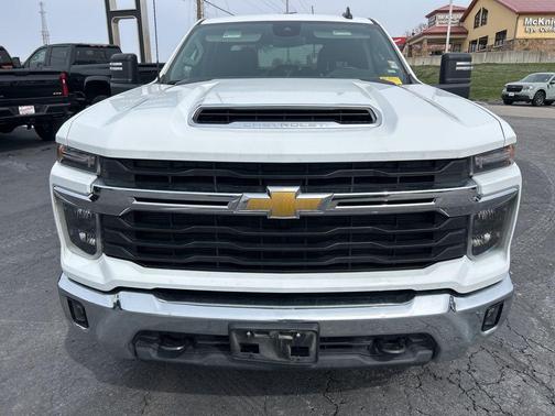 Summit White 2025 Chevrolet Silverado 2500 LT