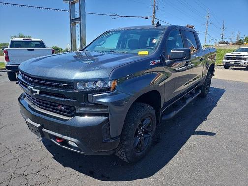 Shadow Gray Metallic 2019 Chevrolet Silverado 1500 LT Trail Boss