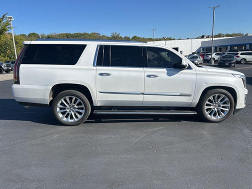 2019 Cadillac Escalade ESV Premium Luxury