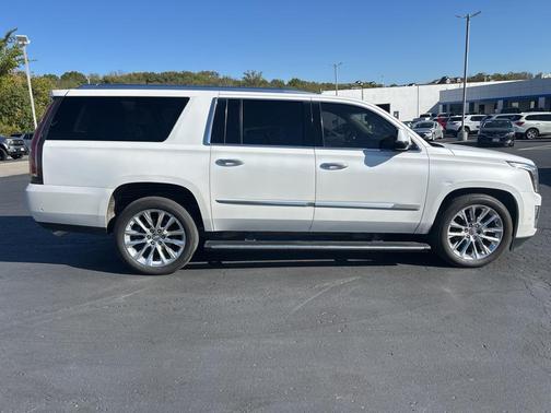 2019 Cadillac Escalade ESV Premium Luxury