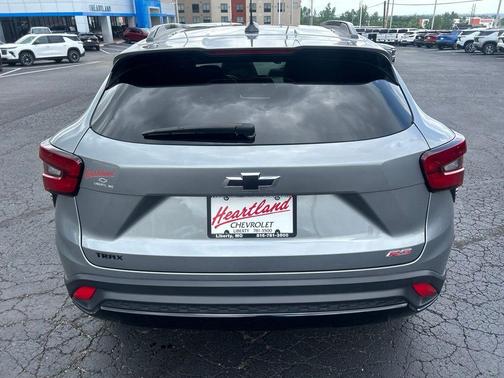 Sterling Gray Metallic 2024 Chevrolet Trax 2RS