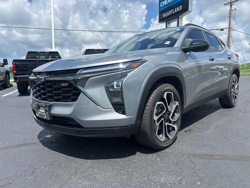Sterling Gray Metallic 2024 Chevrolet Trax 2RS