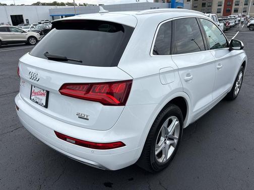 2018 Audi Q5 2.0T Tech Premium