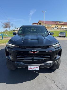 Black 2026 Chevrolet Colorado ZR2