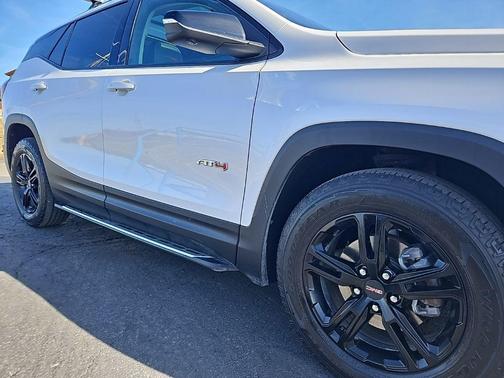 2022 GMC Terrain AWD AT4