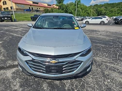 2021 Chevrolet Malibu FWD LT