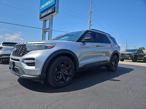 2020 Ford Explorer ST