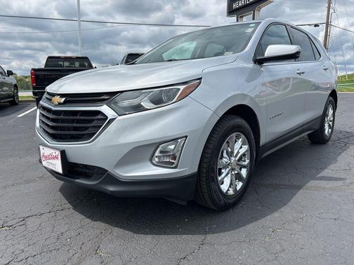 Silver Ice Metallic 2019 Chevrolet Equinox 1LT