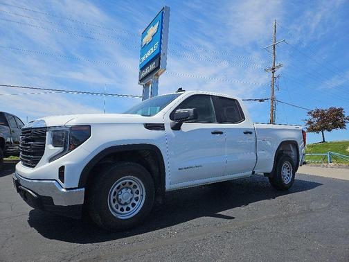 Summit White 2025 GMC Sierra 1500 Pro