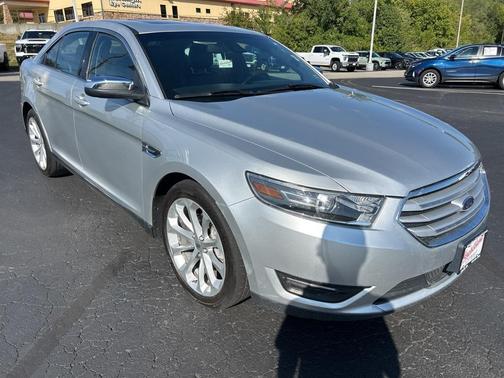 2017 Ford Taurus Limited