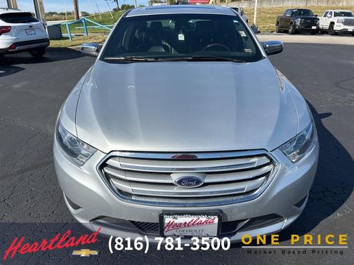 2017 Ford Taurus Limited