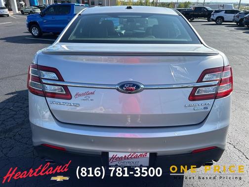 2017 Ford Taurus Limited