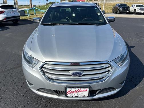 2017 Ford Taurus Limited