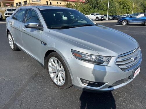 2017 Ford Taurus Limited