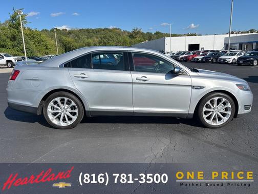 2017 Ford Taurus Limited