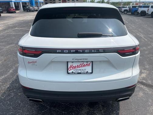 2021 Porsche Cayenne Base