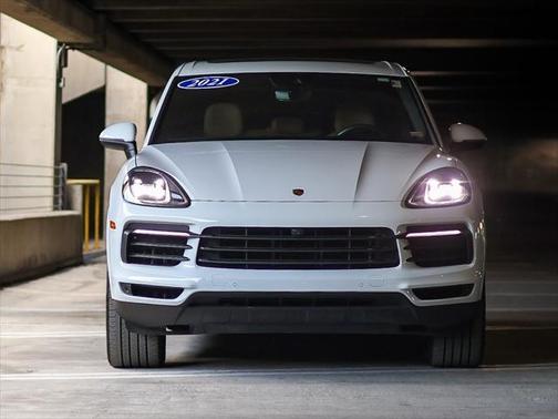 2021 Porsche Cayenne Base