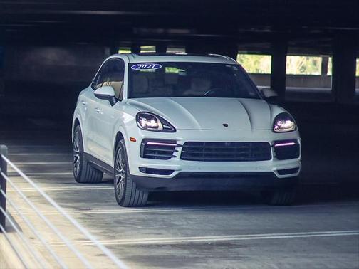 2021 Porsche Cayenne Base