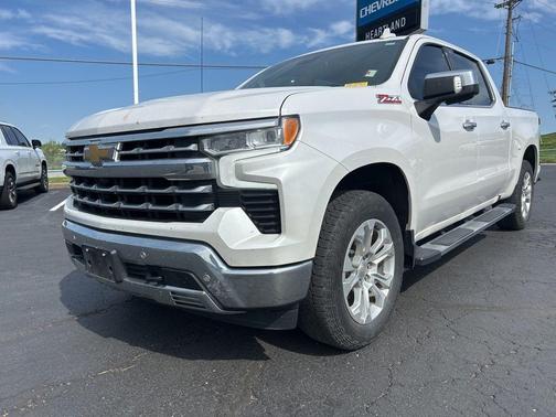 Iridescent Pearl Tricoat 2023 Chevrolet Silverado 1500 LTZ