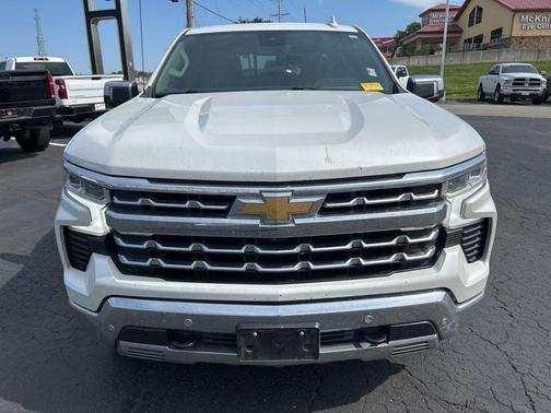 Iridescent Pearl Tricoat 2023 Chevrolet Silverado 1500 LTZ