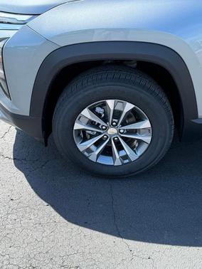 Sterling Gray Metallic 2026 Chevrolet Equinox LT