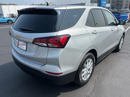 2022 Chevrolet Equinox LS