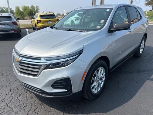 2022 Chevrolet Equinox LS