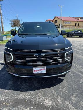 2025 Chevrolet Suburban 4WD High Country