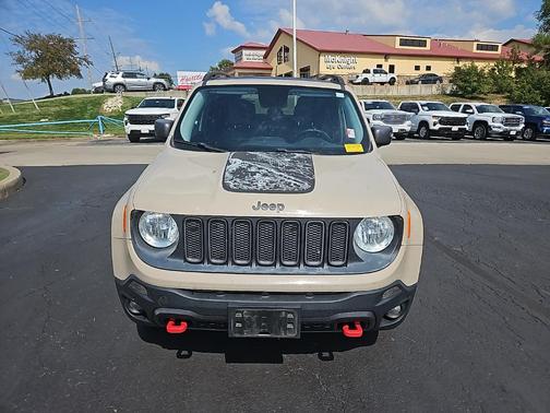 2017 Jeep Renegade Trailhawk